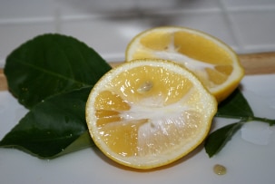 green smoothie - lemons